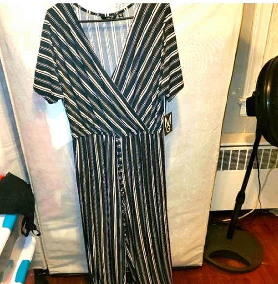 Nwt Boutique jumpsuit 1x - Picture 1 of 3